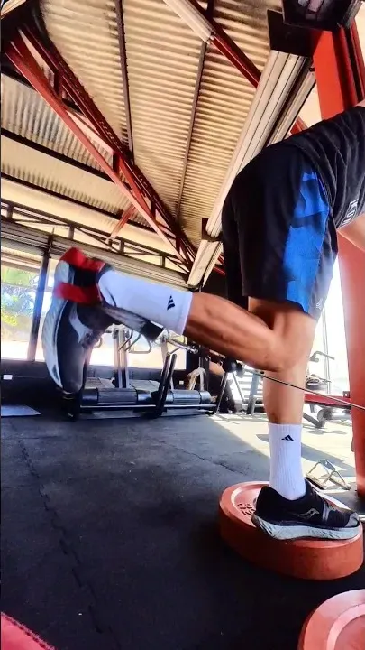 Standing Cable Leg Curl