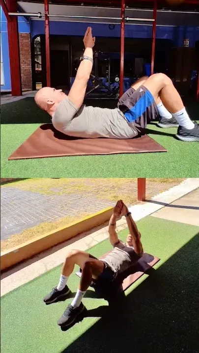 Normales Manos Arriba