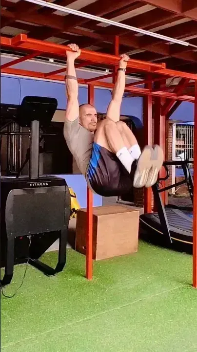 Hanging Flexed Knees To Head Height